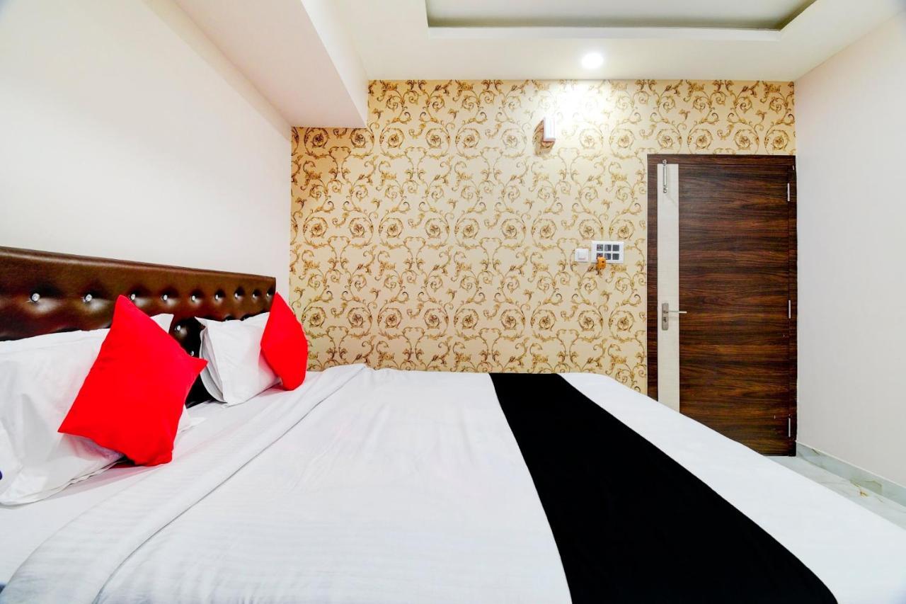 Collection O 73981 Imperial Inn Guváhátí Exteriér fotografie